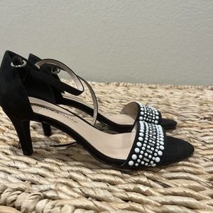 Monroe And Main Shoes Women’s Size 7.5 Black Slingback Pumps Open Toe Rhinestone